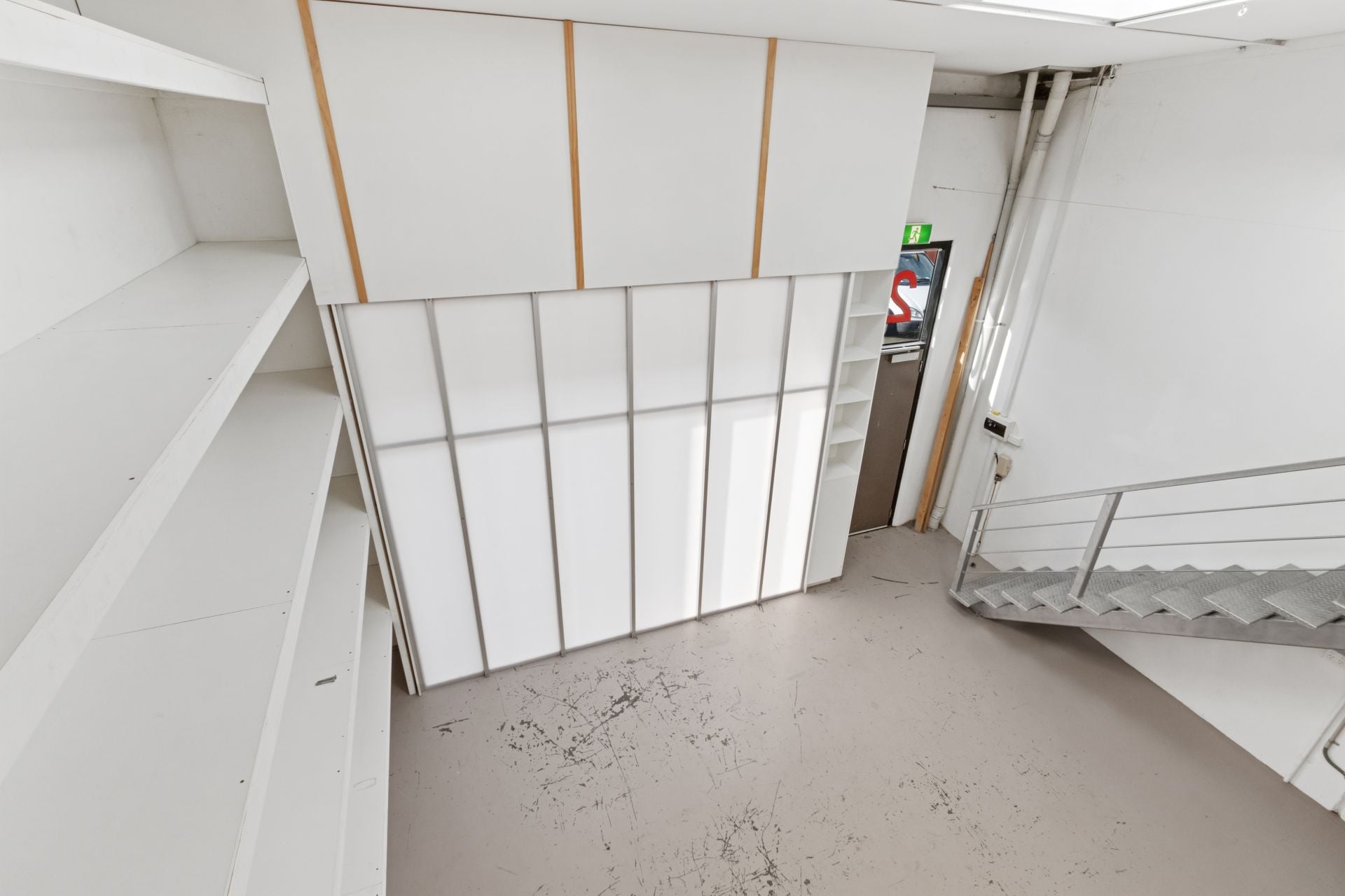 SUITS OWNER OCCUPIERS OR INVESTORS