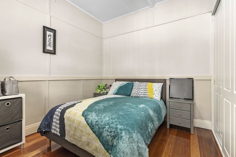 6 Gladstone Street, Reservoir