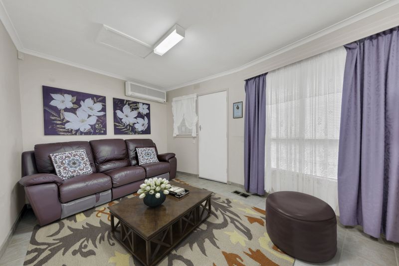 217 The Boulevard, Thomastown