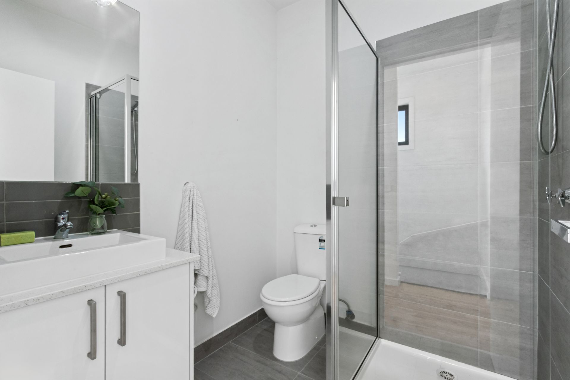 Two Bedroom Glenroy Townhouse!