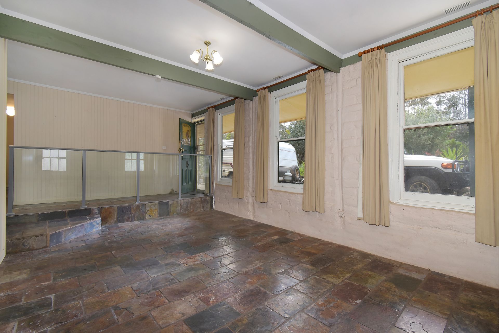 143 Taggart Drive, Daisy Hill - Thumbnail 5