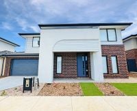 13 Clelland Way, Clyde North VIC