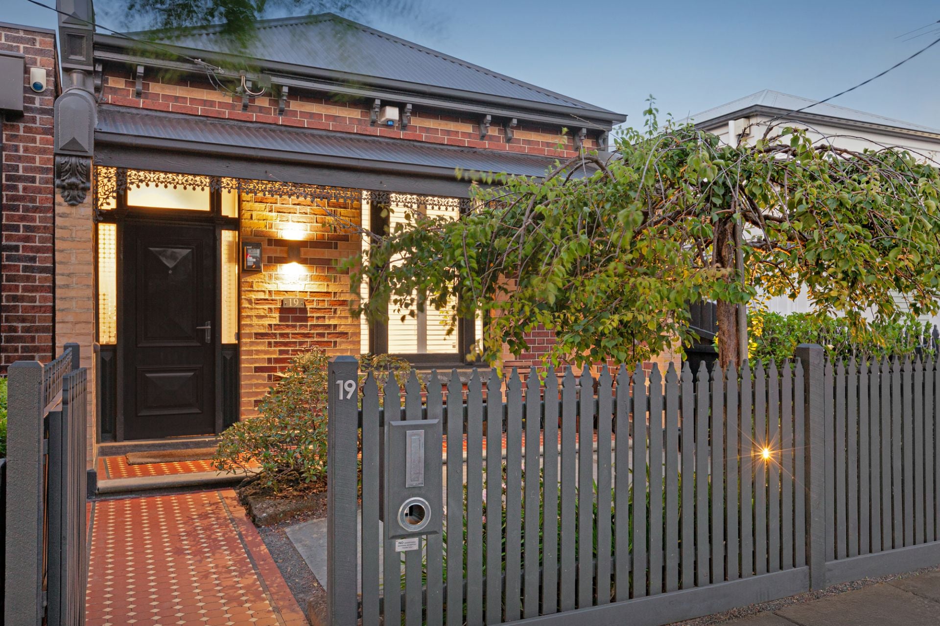 19 Broomfield Road, Hawthorn East, Hawthorn East - Image 1