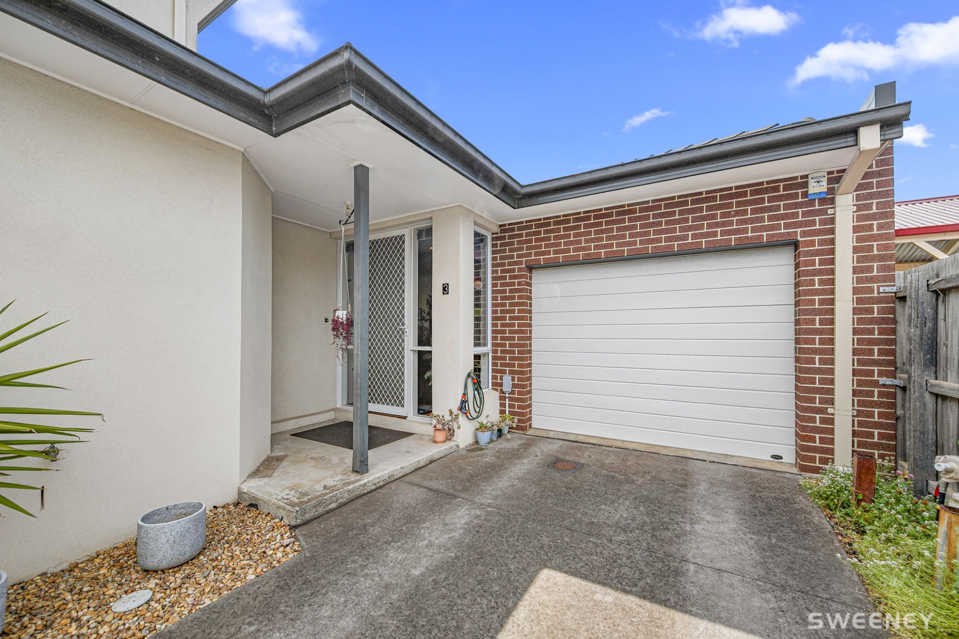 3/4 Nash Court, Altona Meadows - Thumbnail 2