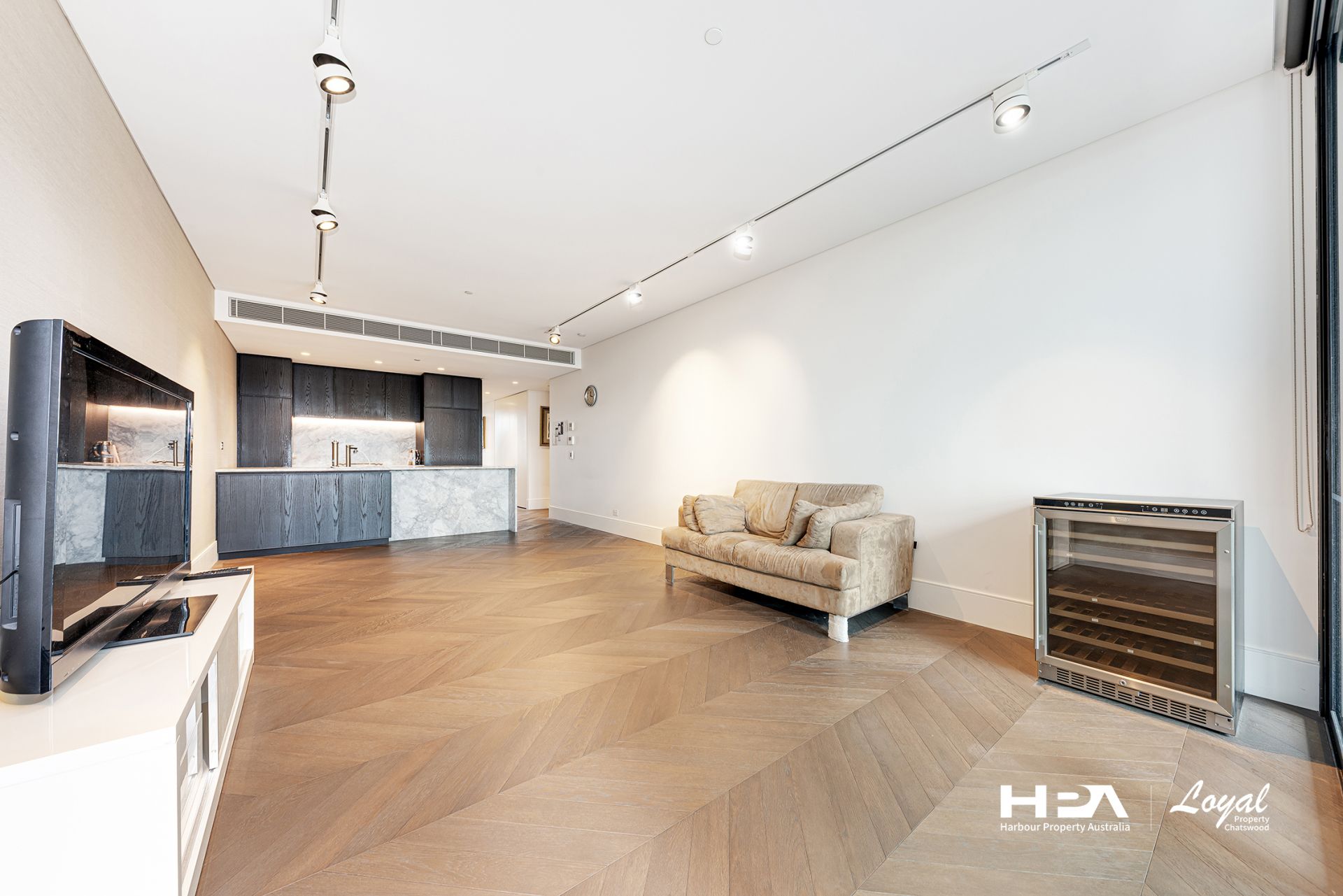 2601/130 Elizabeth Street Sydney NSW, Sydney - Thumbnail 3