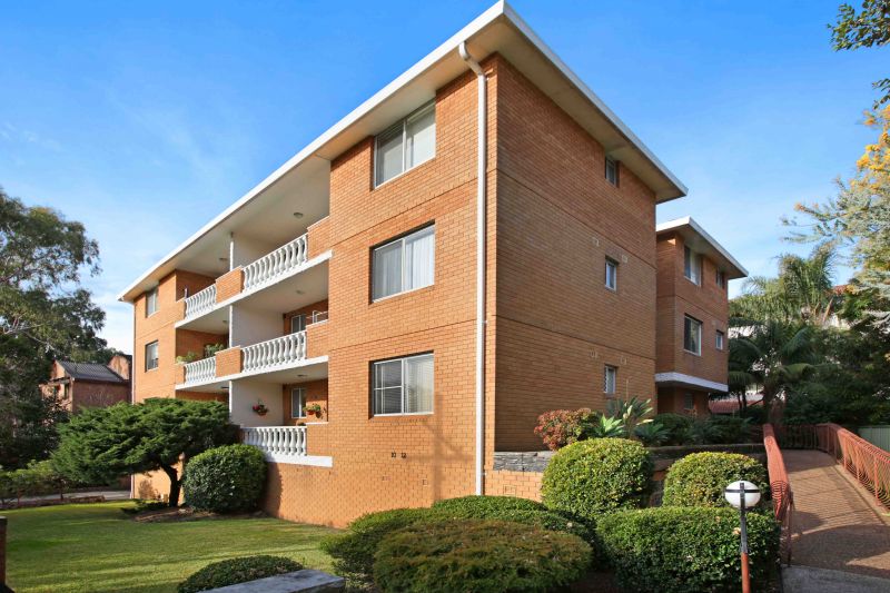 1/10-12 Curtis Street CARINGBAH 2229