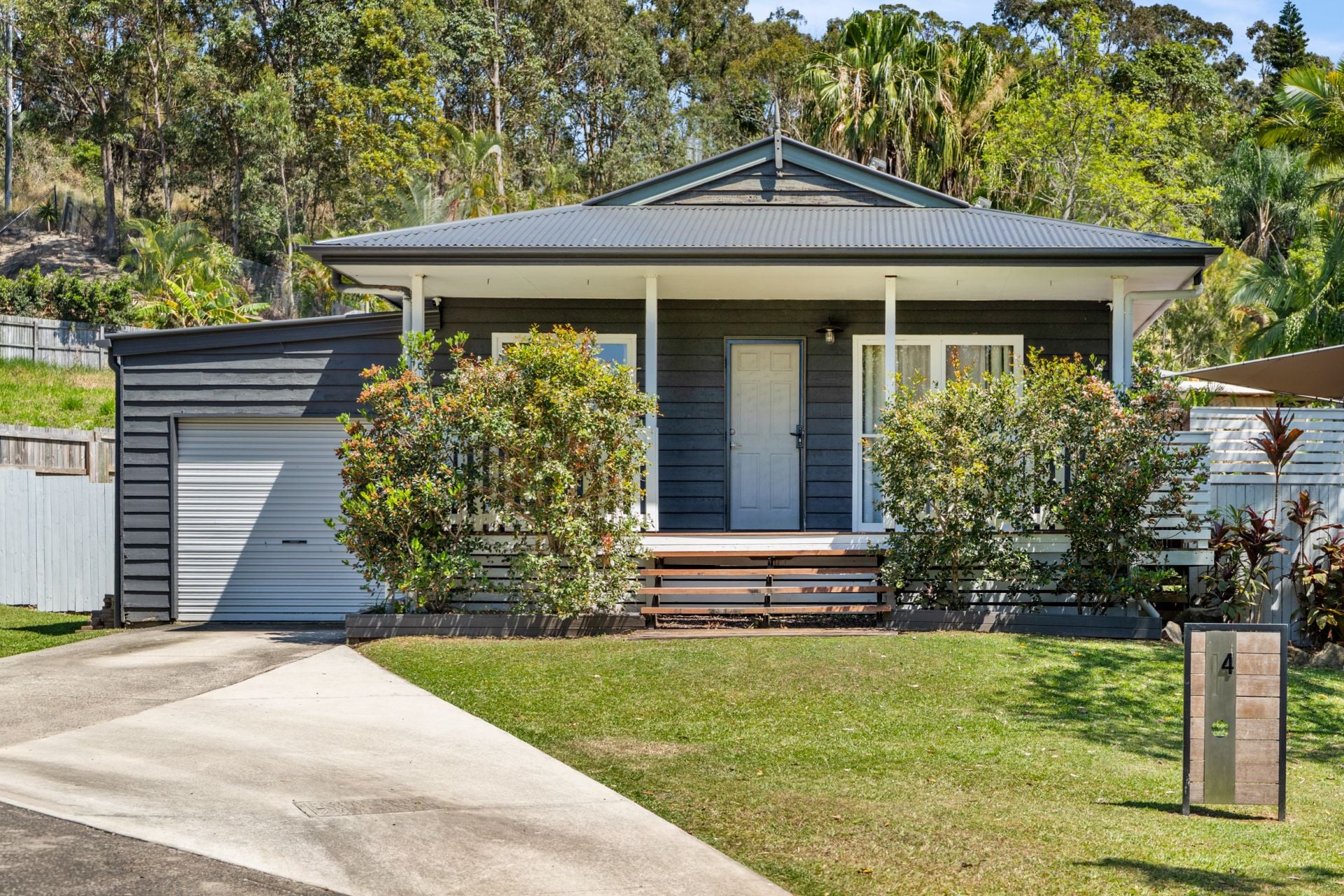 4 Orpheus Court Little Mountain QLD, Little Mountain - Thumbnail 2