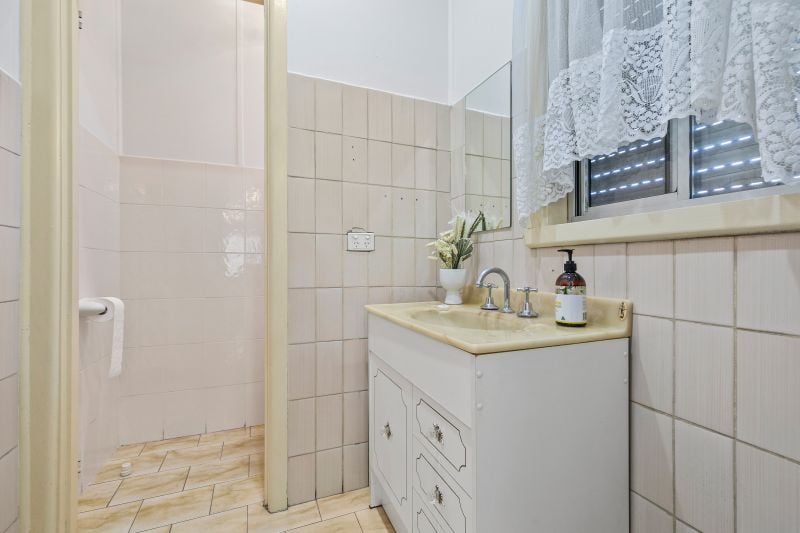 16 Blackwood Street, Lalor