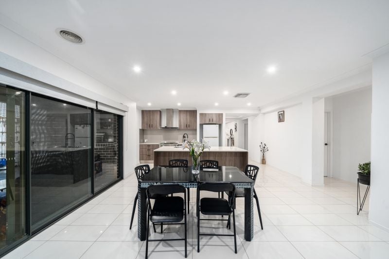 54 Bridgehaven Drive, Craigieburn