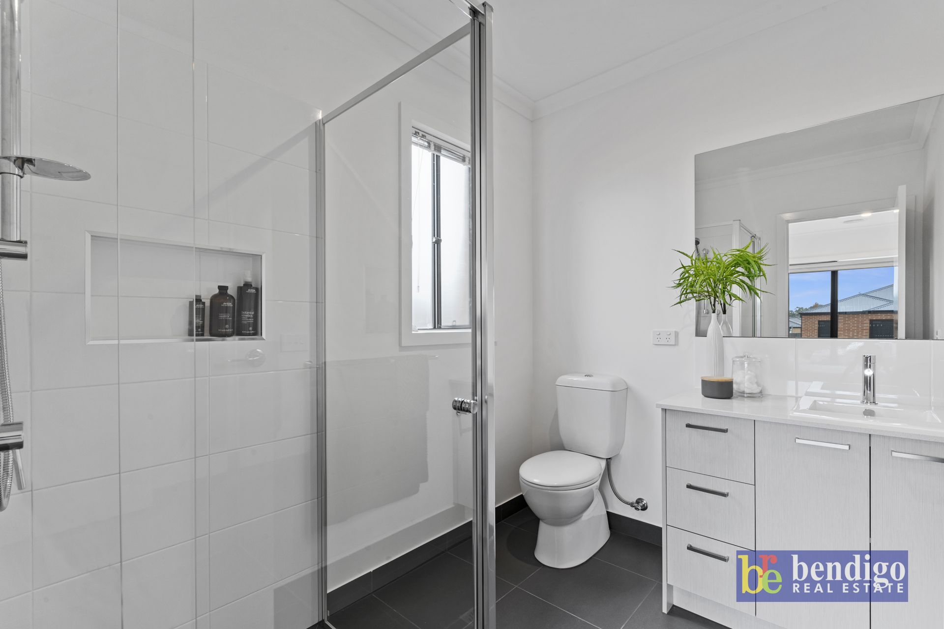 26 Eucalyptus Street Jackass Flat VIC, Flat - Thumbnail 8