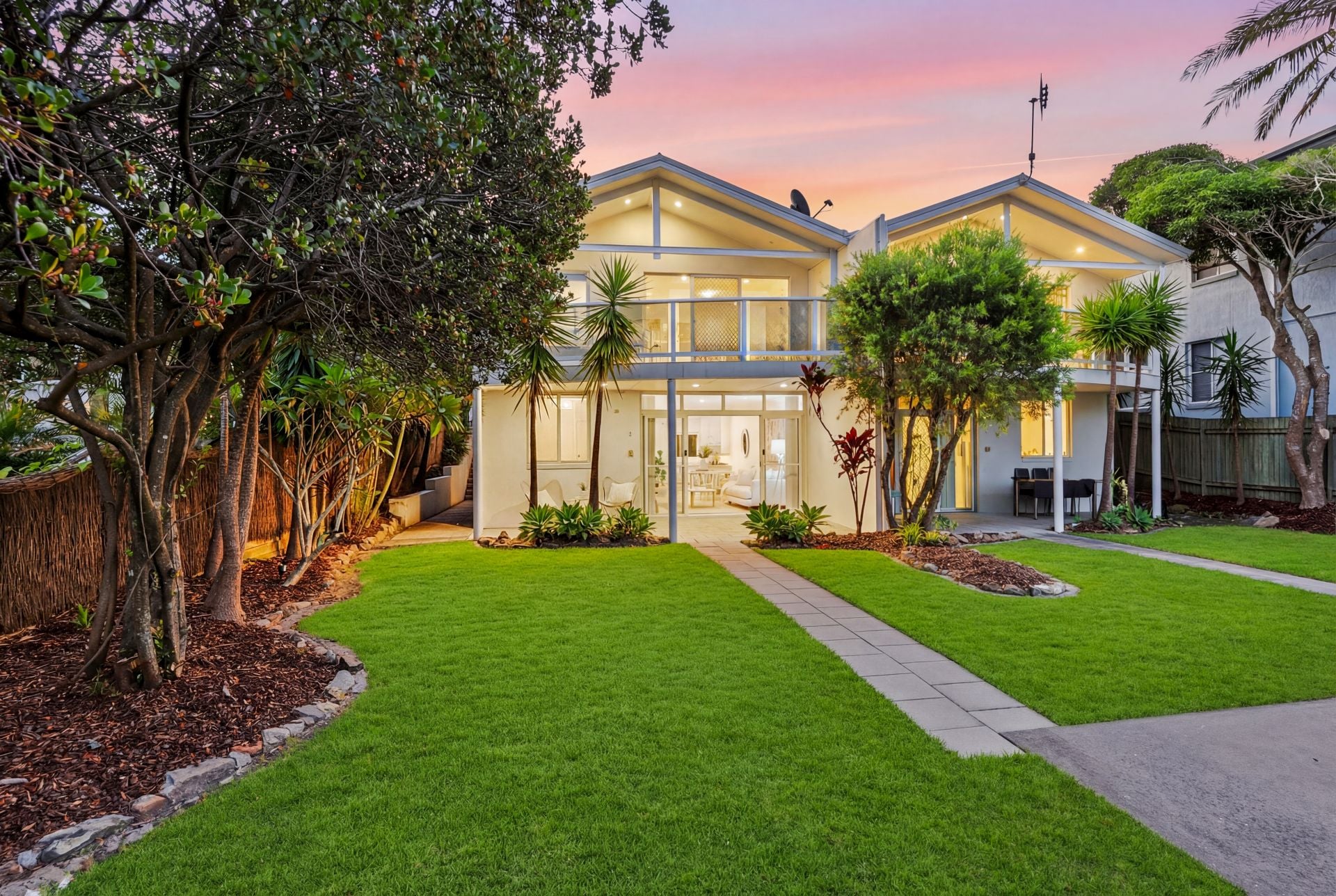 2/133 Ocean View Drive Wamberal NSW, Wamberal - Thumbnail 2