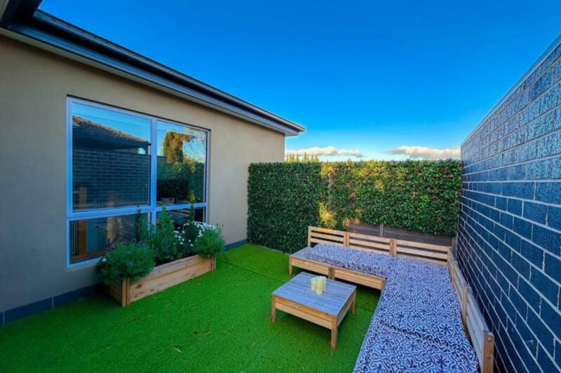 2/7 Cuthbert Street, Broadmeadows