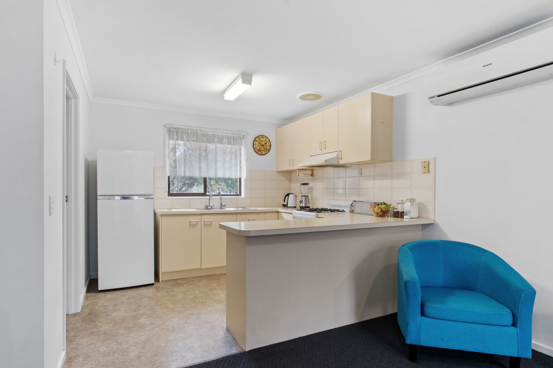1/21-23 Osborne Street Flora Hill VIC, Hill - Thumbnail 4